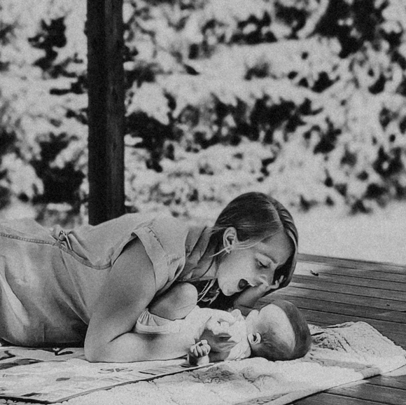 Meet your Posher, Raena - Picture 1 of 1